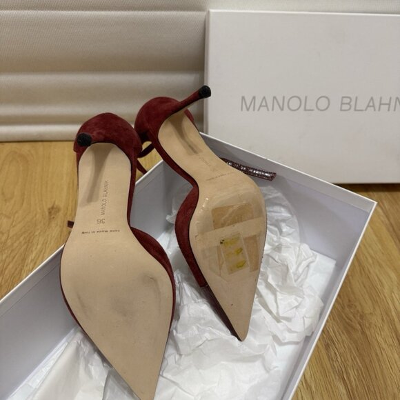 Manolo Blahnik Trova Cap Toe Pump - Picture 5 of 5